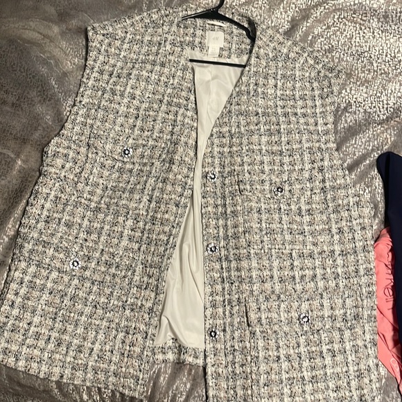 H&M vest - Picture 3 of 6